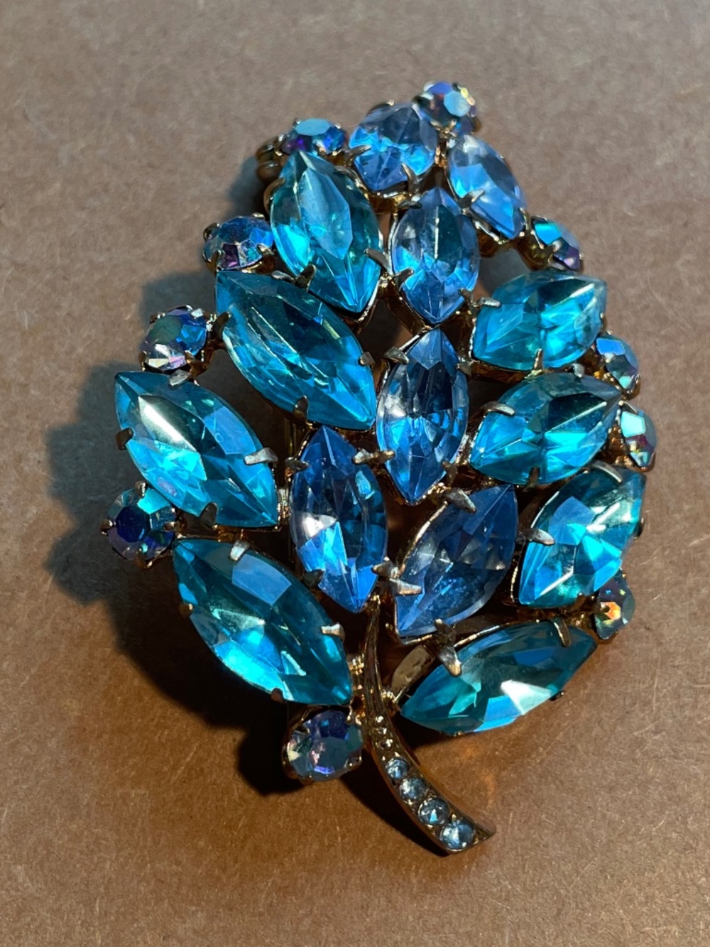 Blue Leaf-shaped Brooch